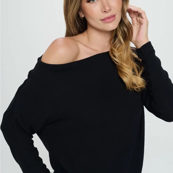 NWT Renee C. Black Off-Shoulder Sweater - Picture 2 of 5
